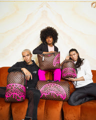THE ARTISTS TOUCH TOTE